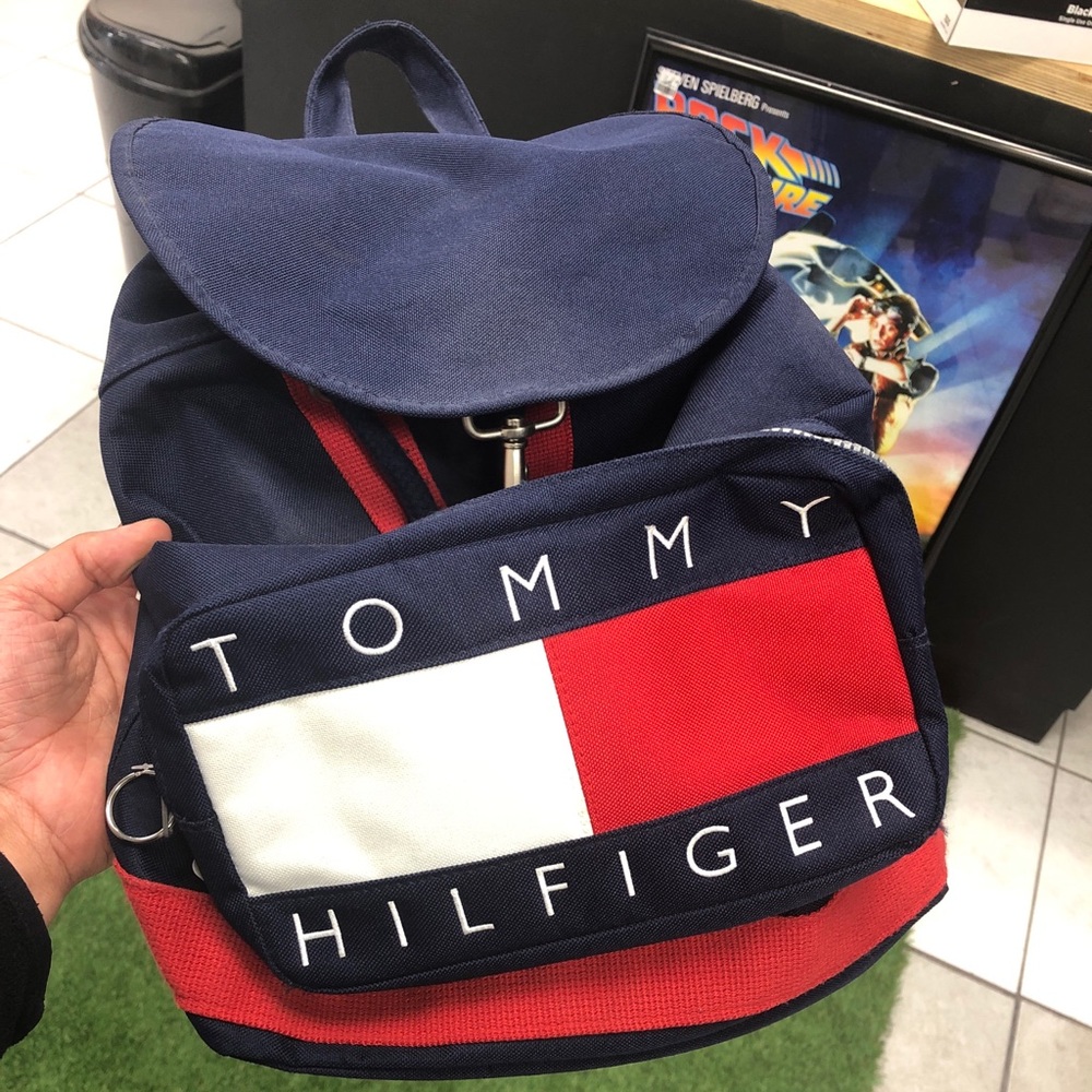 Vintage Tommy Hilfiger BIG FLAG Back Pack!